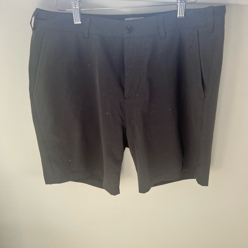 Marine Layer grey shorts Size 33” with One Zip pocket in back #summer